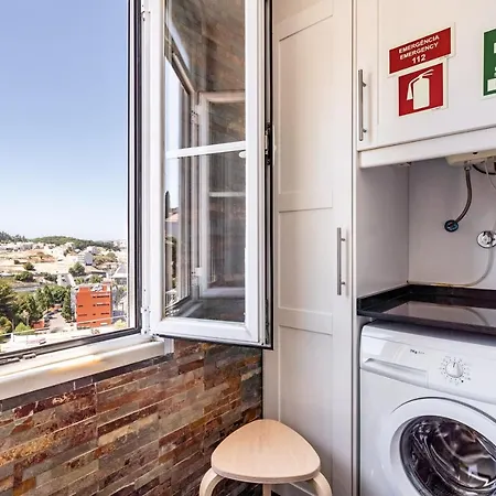 Akicity Campolide Apollo ליסבון